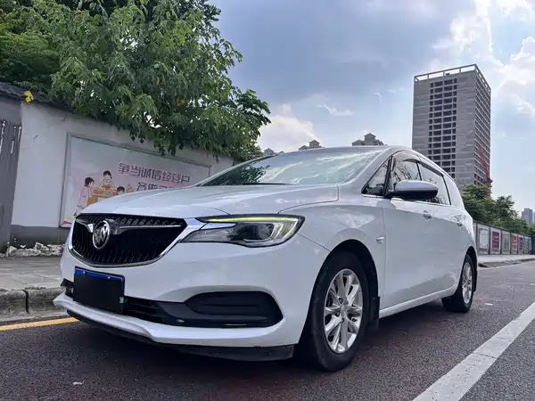 Buick GL6 2019