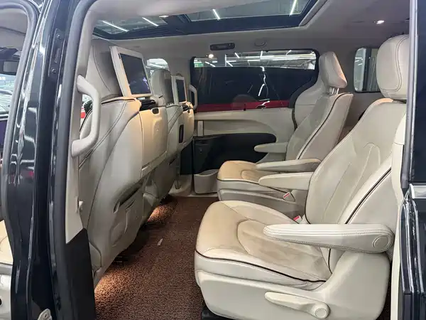 Chrysler Grand Voyager 2017