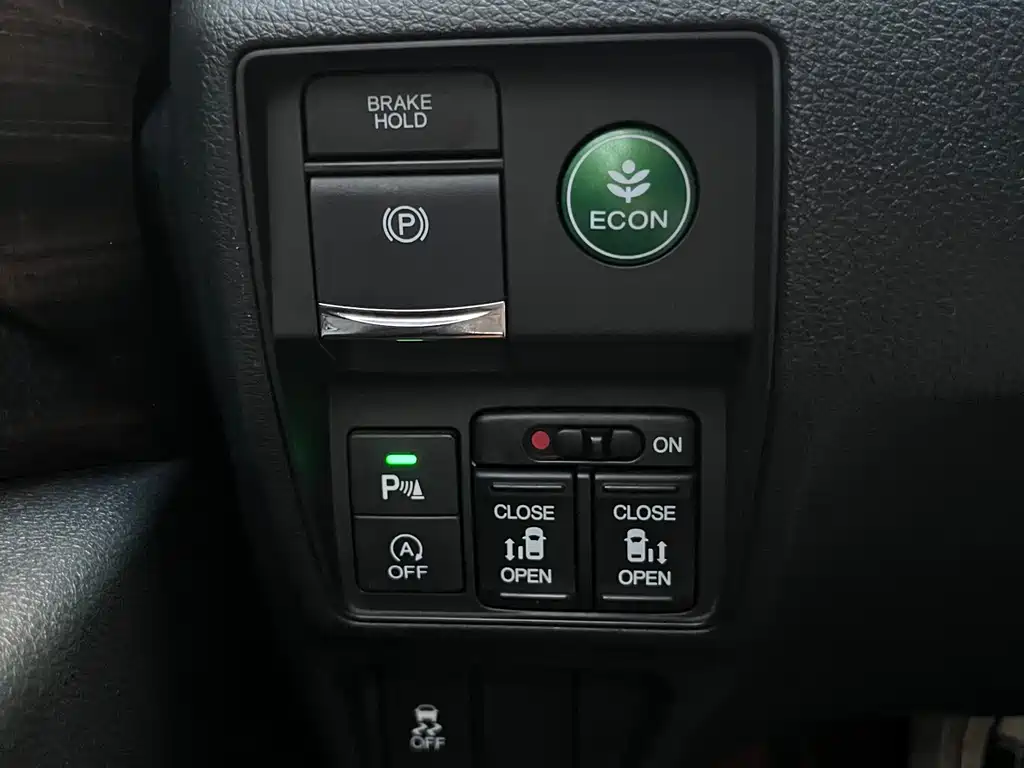 Honda Elysion 2019 — фото 16