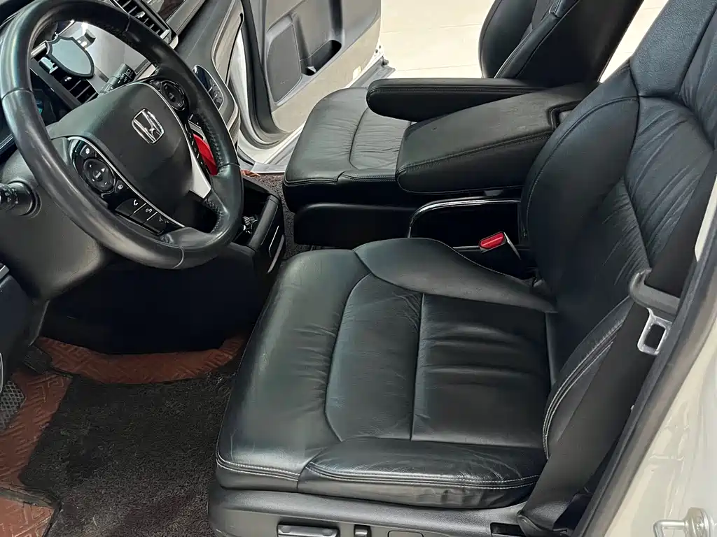 Honda Elysion 2019 — фото 10