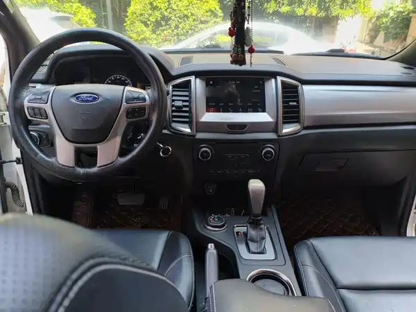 Ford Everest 2018