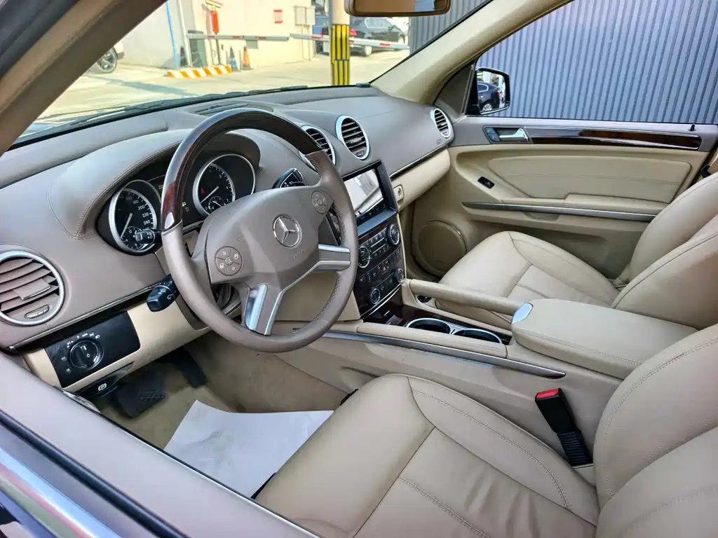 Mercedes-Benz GL-Class 2011
