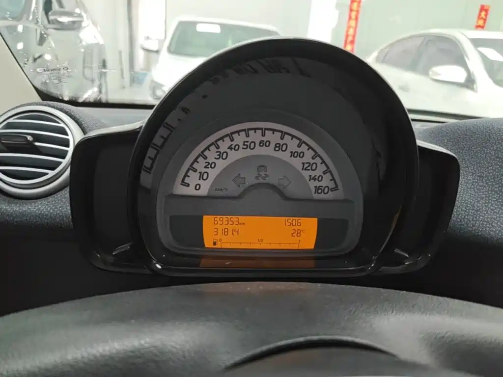 smart fortwo 2016 — фото 12