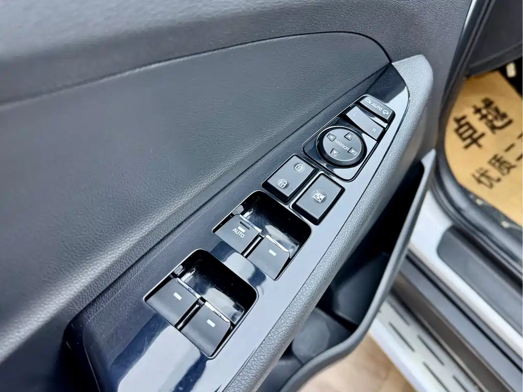 Hyundai Tucson 2021 — фото 11