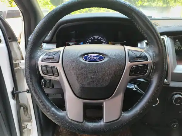 Ford Everest 2018