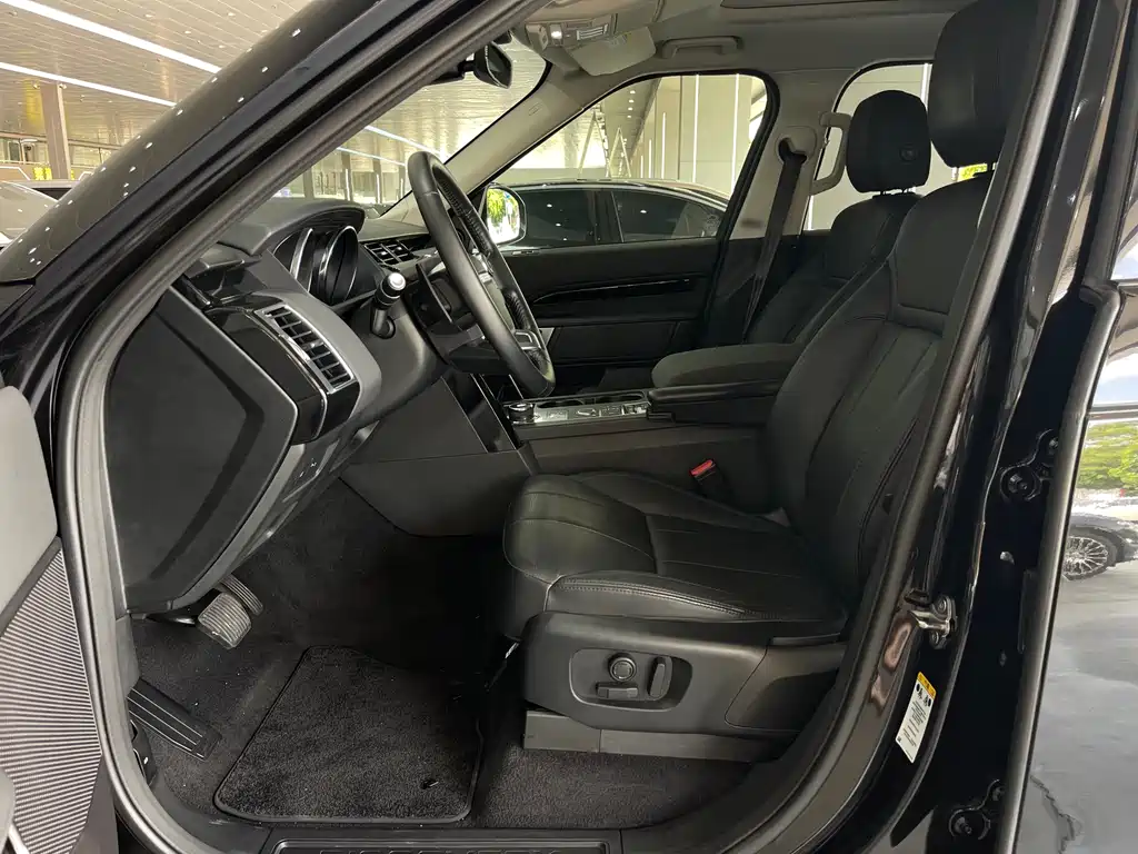 Land Rover Discovery 2018 — фото 12