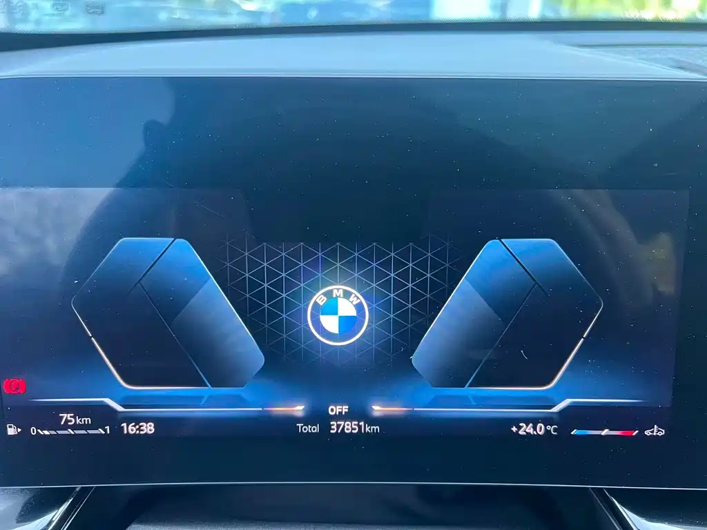 BMW X1 2024 — фото 8