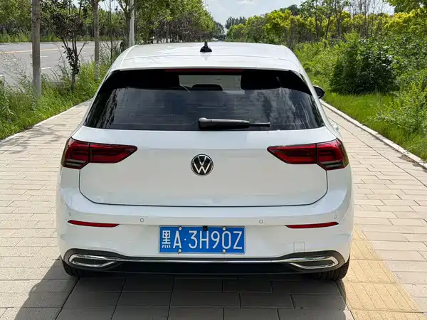 Volkswagen Golf 2022