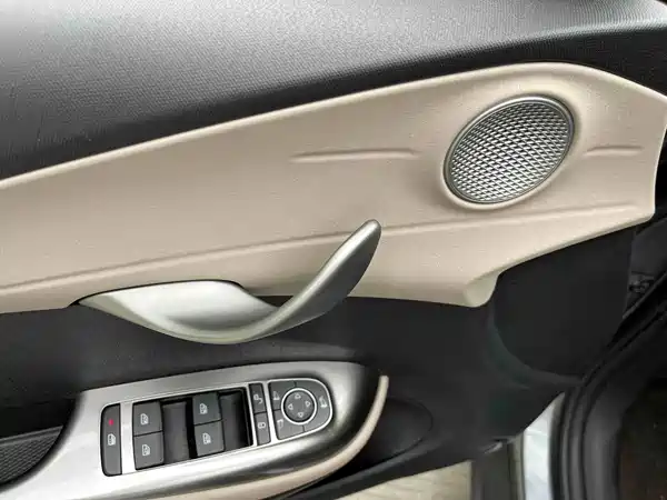 BYD Dolphin 2023