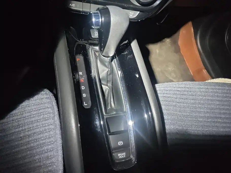 Honda Vezel 2017 — фото 16