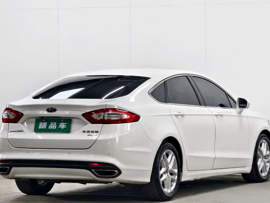 Ford Mondeo 2014 — фото 4