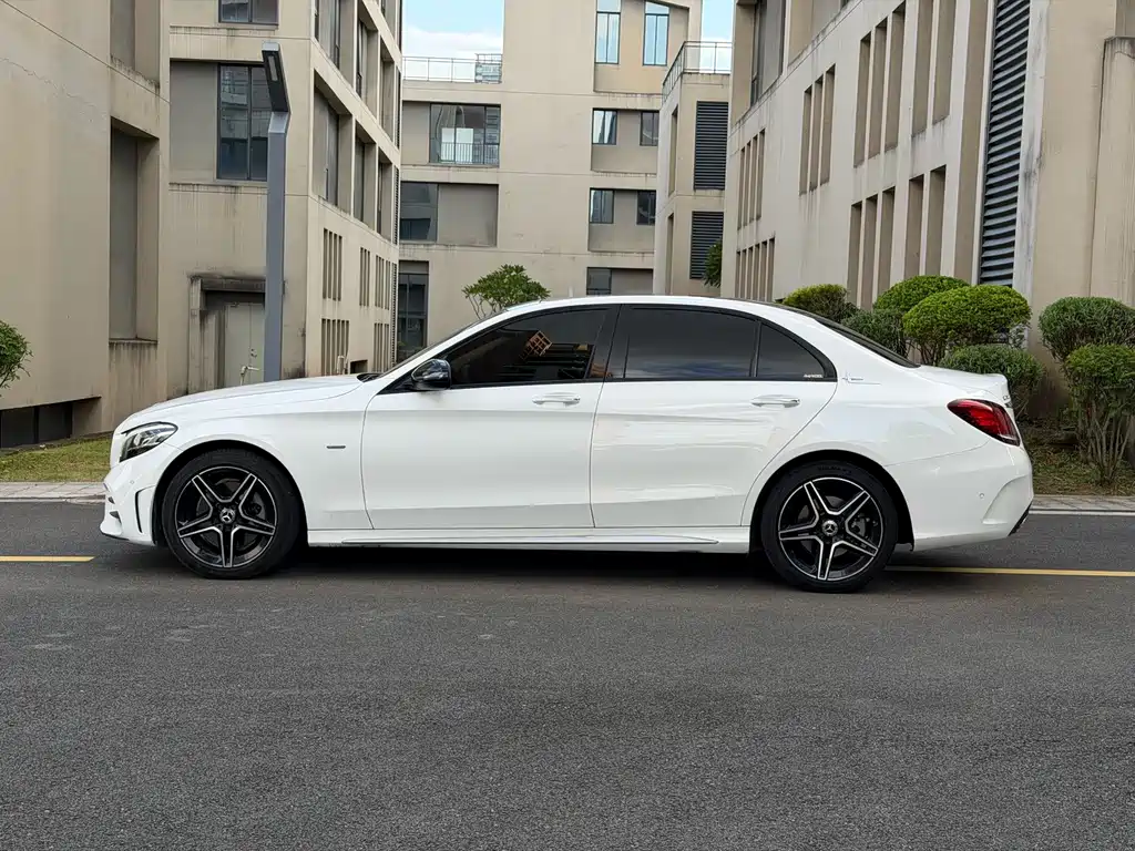 Mercedes-Benz C-Class 2020 — фото 11