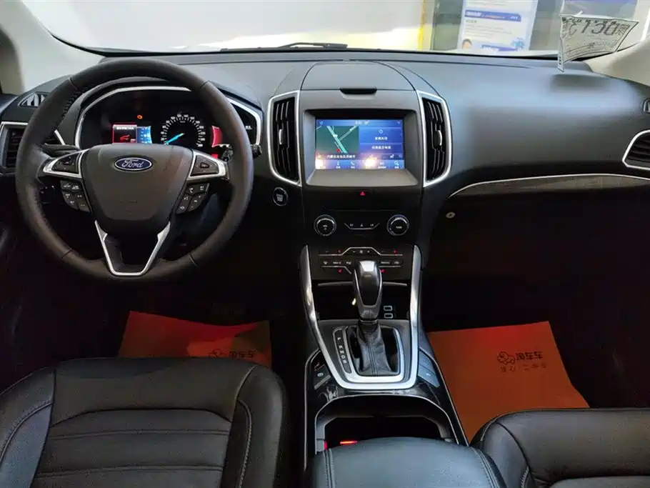 Ford Edge 2019 — фото 12