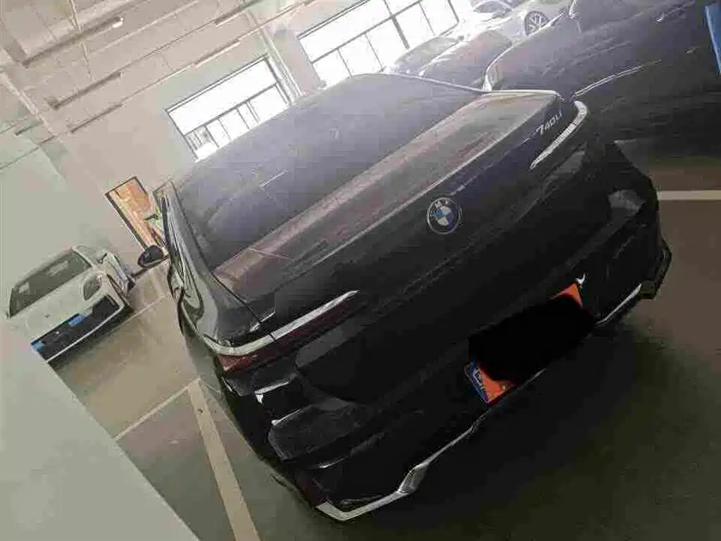 BMW 7 Series 2025 — фото 4