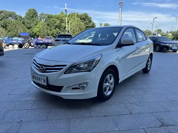 Hyundai Accent 2016