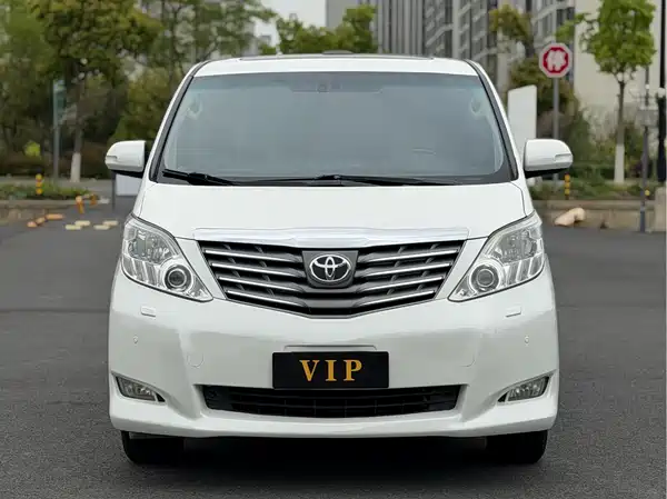 Toyota Alphard 2012