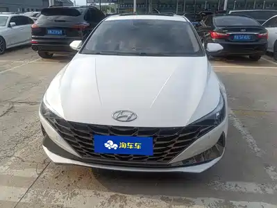 Hyundai Elantra 2023