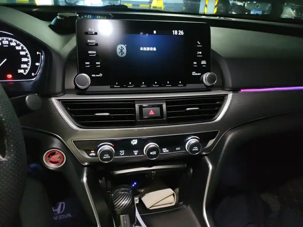 Honda Accord 2019 — фото 14