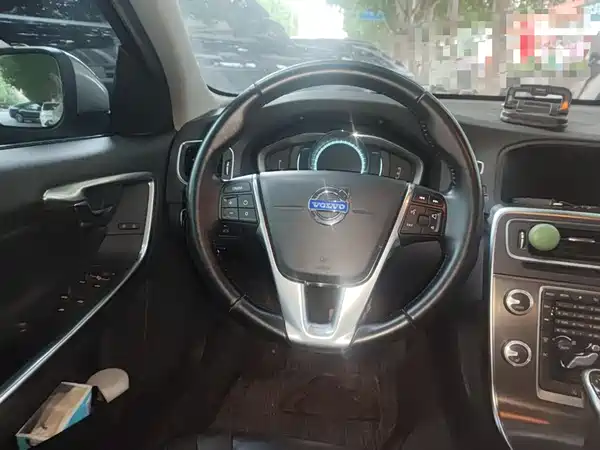 Volvo S60 2015
