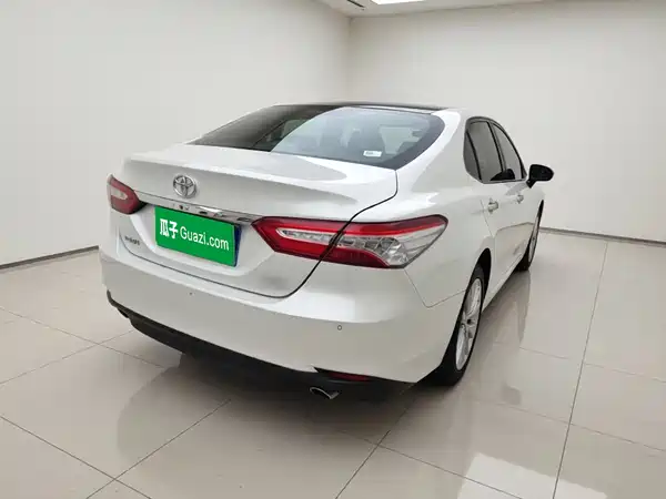 Toyota Camry 2019