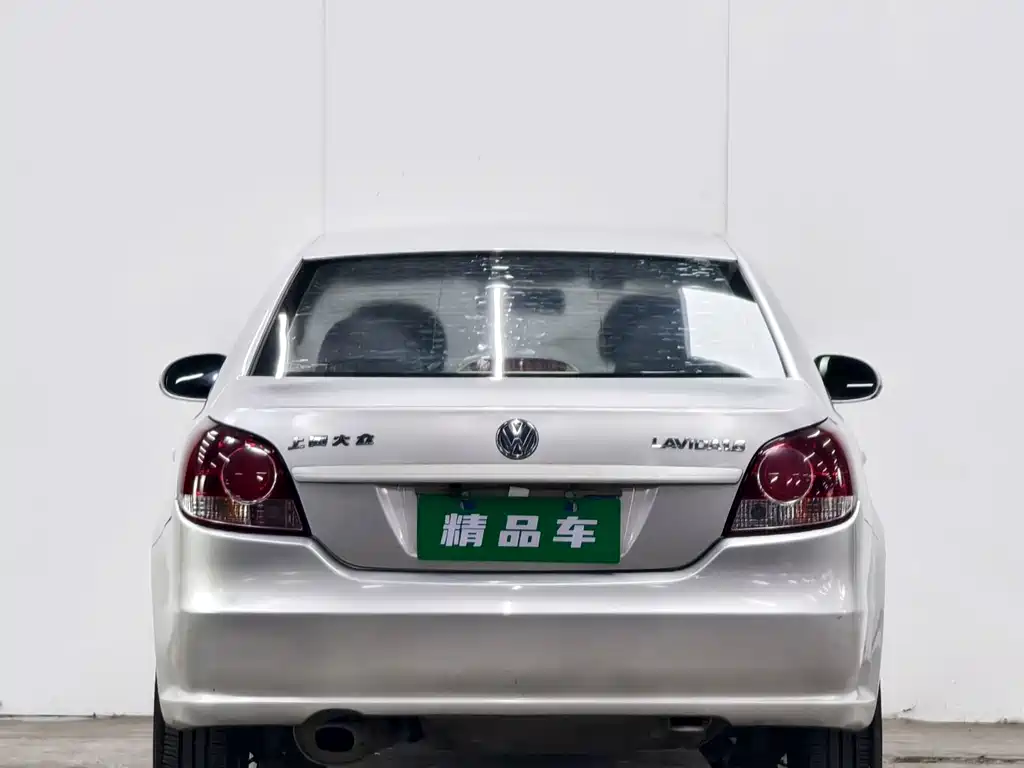 Volkswagen Lavida 2012
