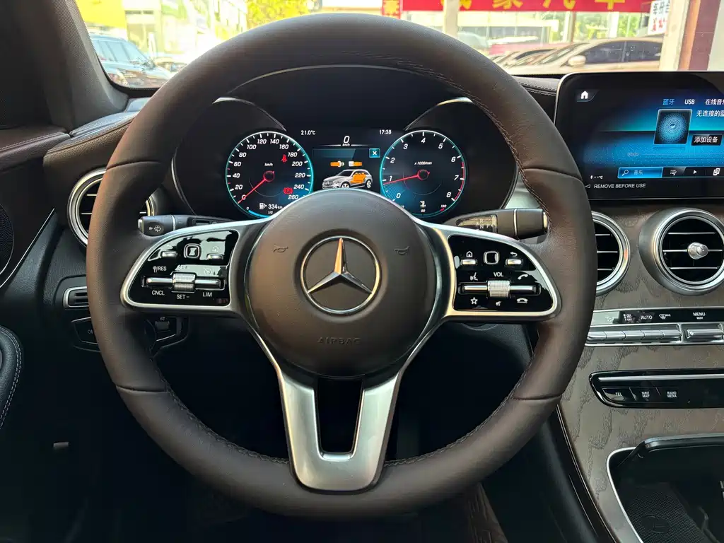 Mercedes-Benz GLC 2023 — фото 17