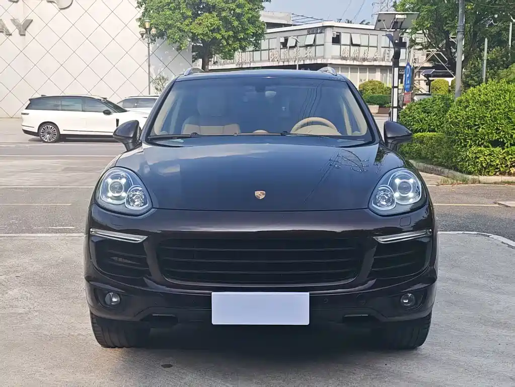 Porsche Cayenne 2016 — фото 2