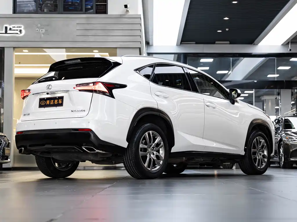 Lexus NX 2016 — фото 3