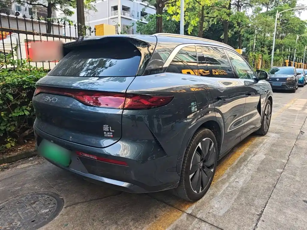 BYD Tang L 2025