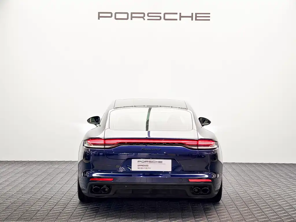 Porsche Panamera 2022