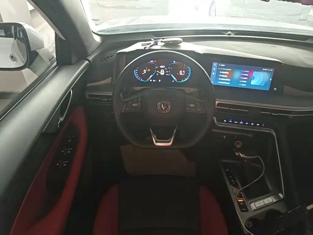 Changan CS35PLUS 2022 — фото 11