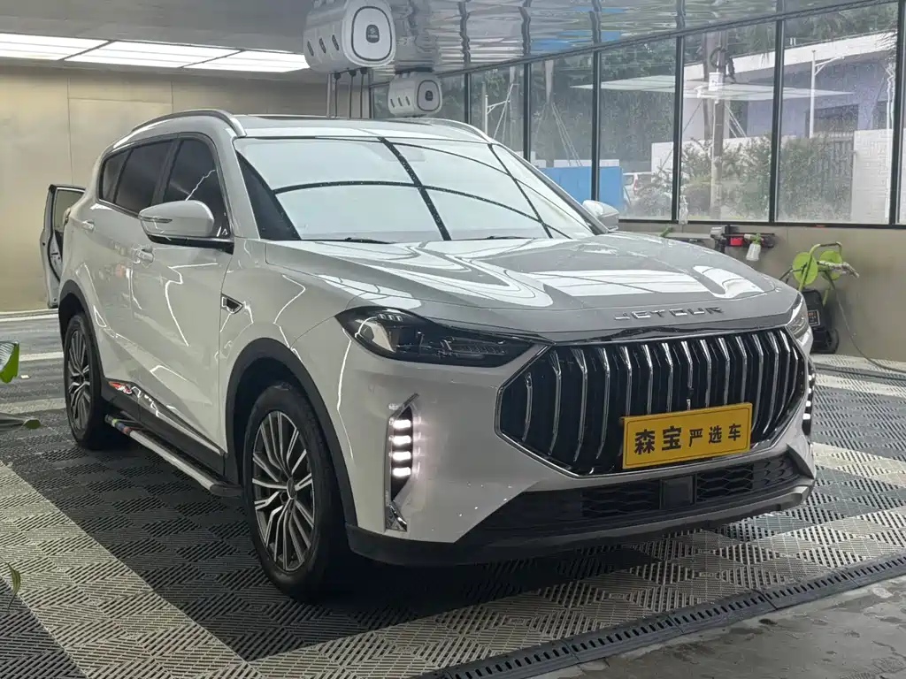 Jetour X70 PLUS 2025
