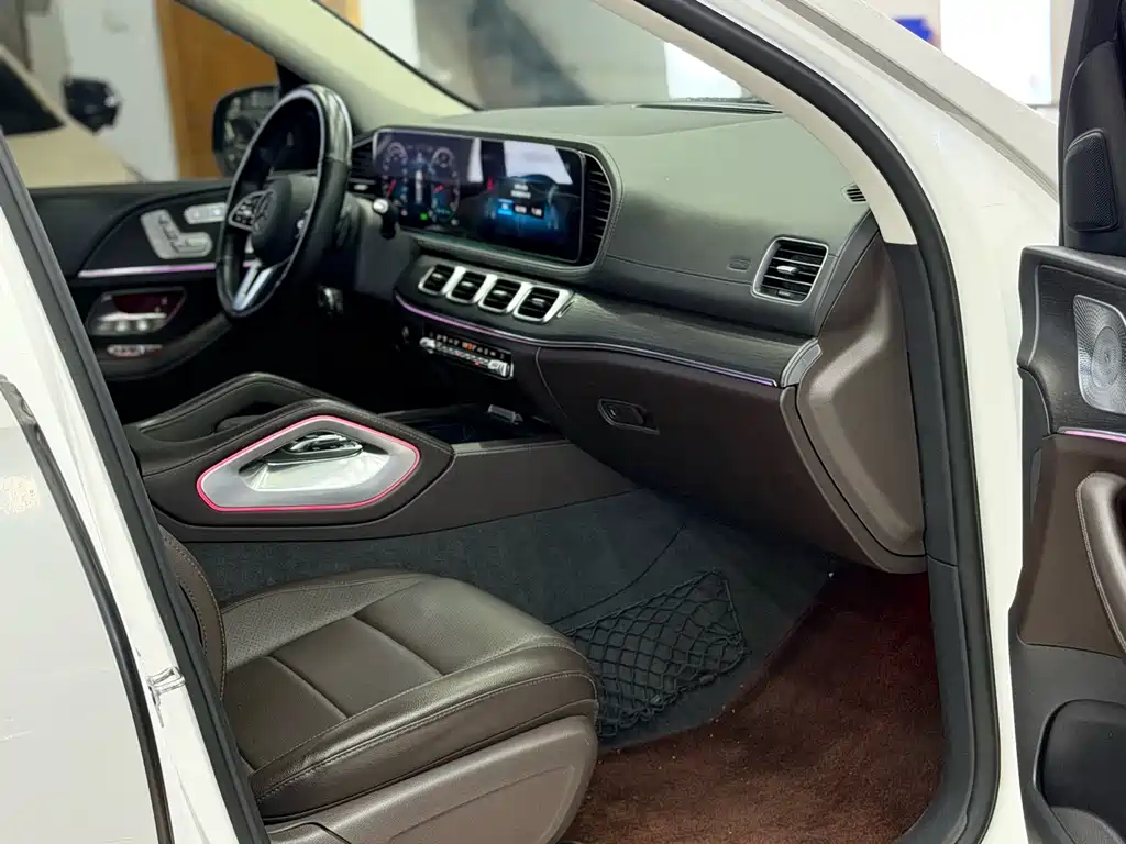 Mercedes-Benz GLE 2019 — фото 15