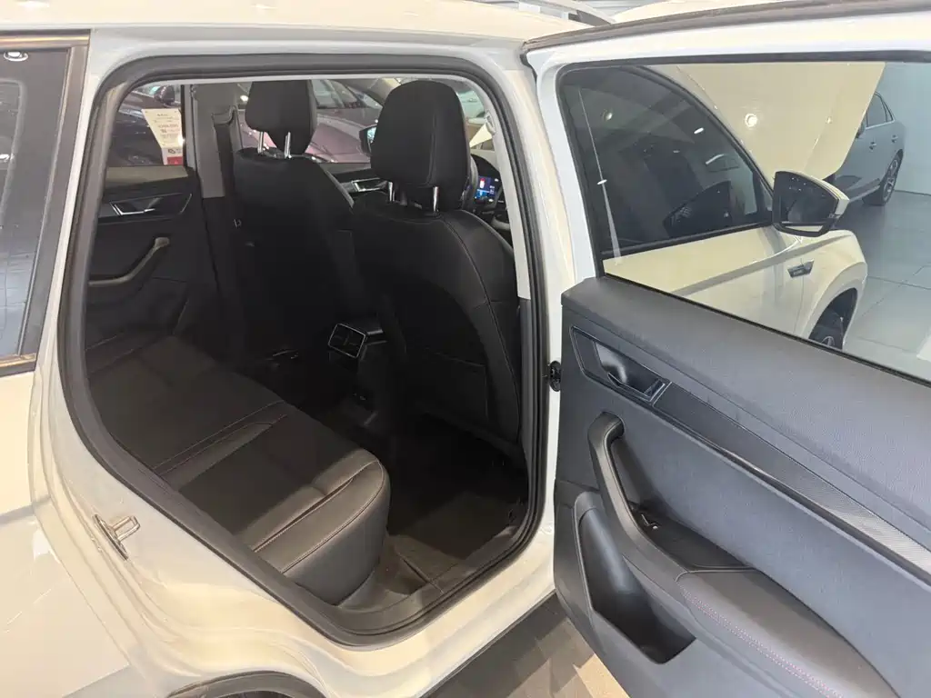 Skoda Karoq 2022 — фото 10
