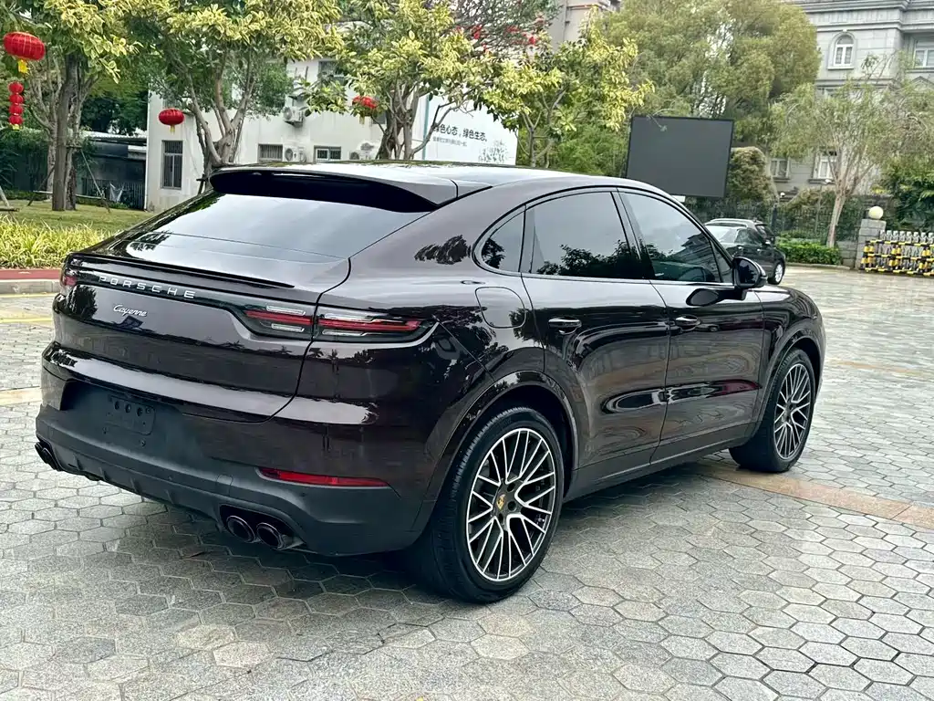 Porsche Cayenne 2019 — фото 4