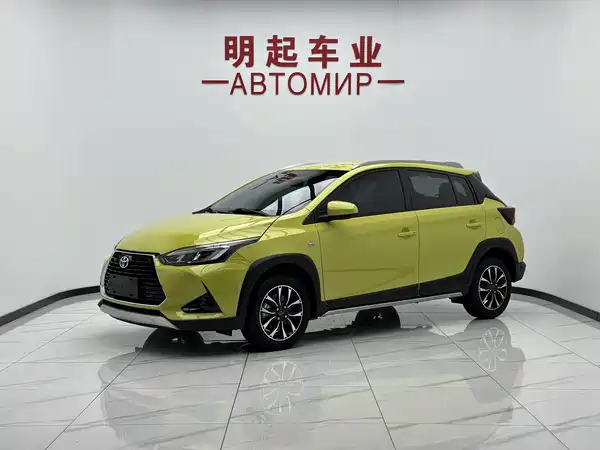 Toyota Yaris L 2022