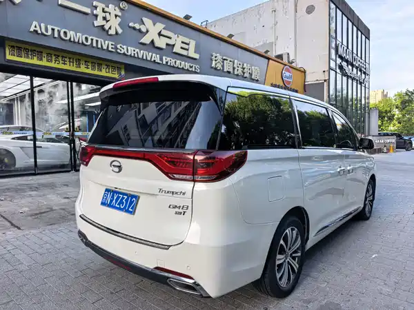 GAC Trumpchi M8 2018