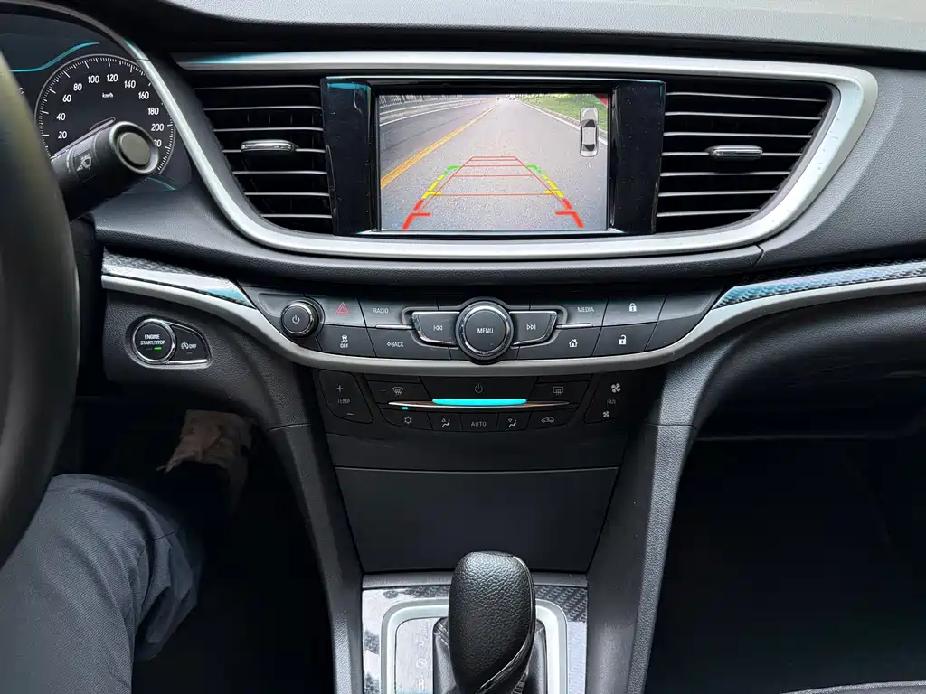 Buick Excelle 2017 — фото 16