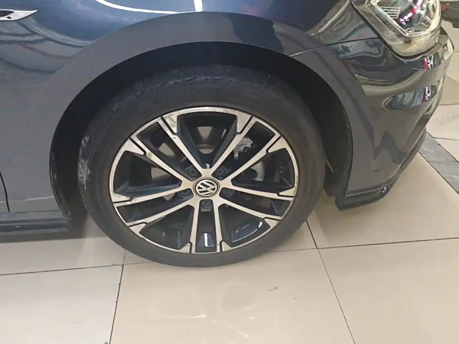 Volkswagen Golf 2020