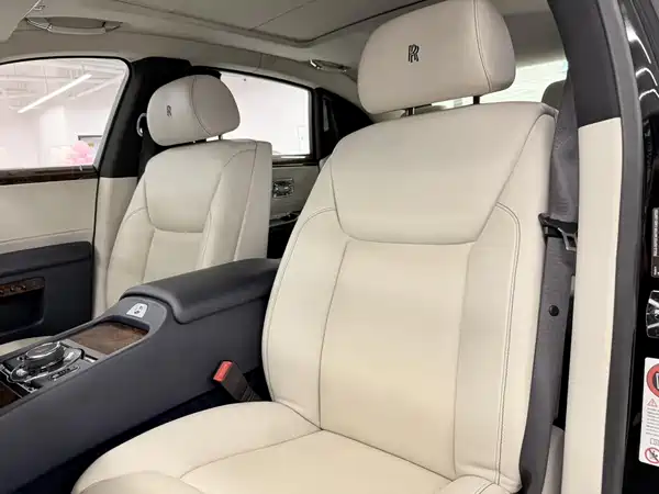 Rolls-Royce Ghost 2015