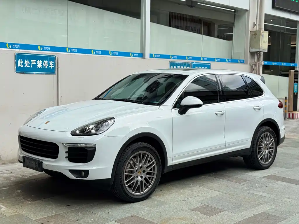 Porsche Cayenne 2016