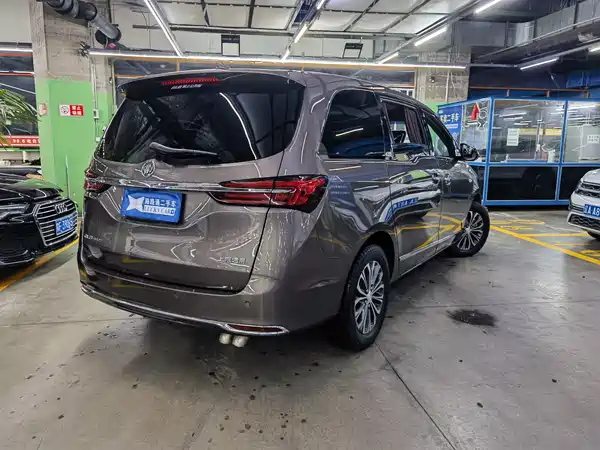 Buick GL8 2023