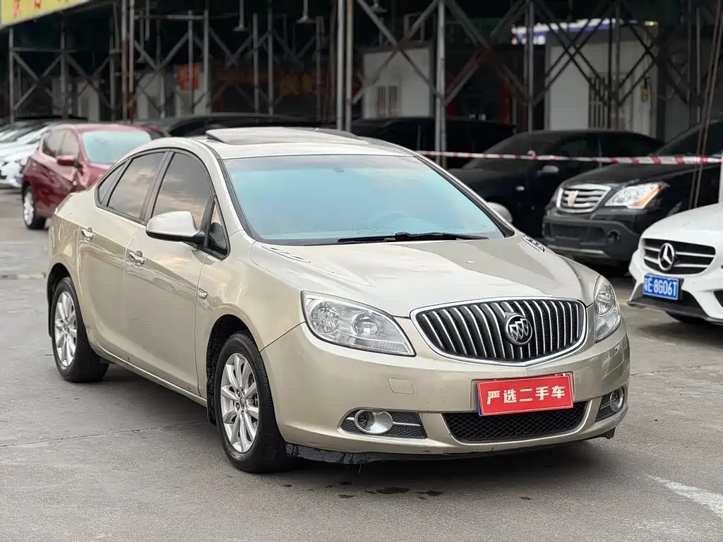Buick Excelle 2014 — фото 3