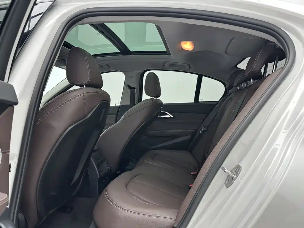 BMW 1 Series 2022