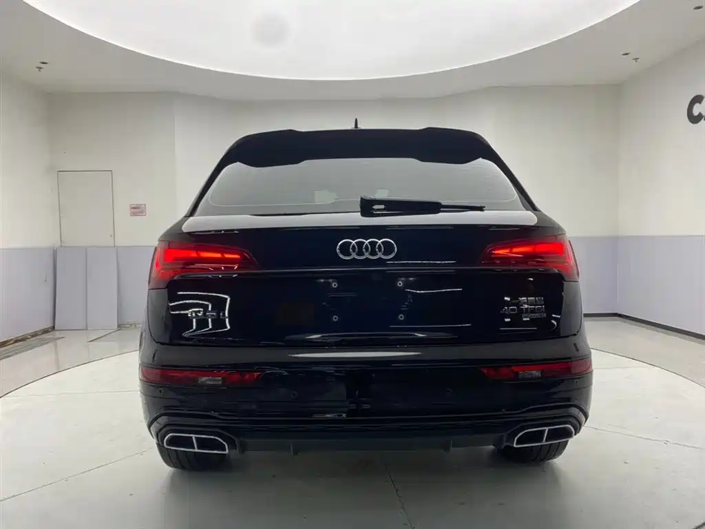 Audi Q5L 2023 — фото 6