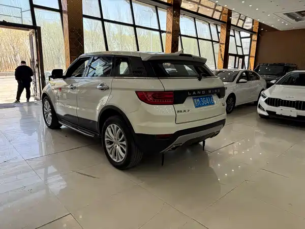 Landwind X7 2016