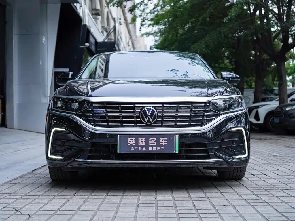 Volkswagen Passat New Energy 2023 — фото 4