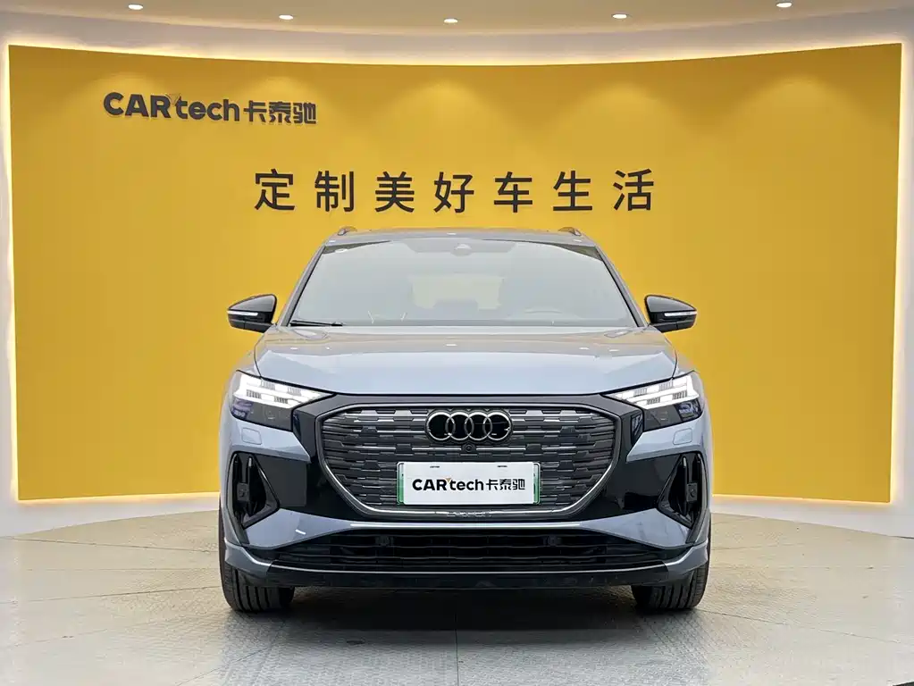 Audi Q4 e-tron 2024 — фото 2