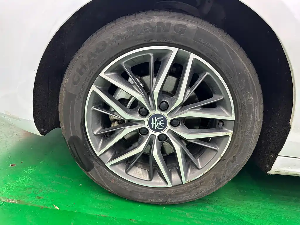 BYD Qin PLUS 2022 — фото 24