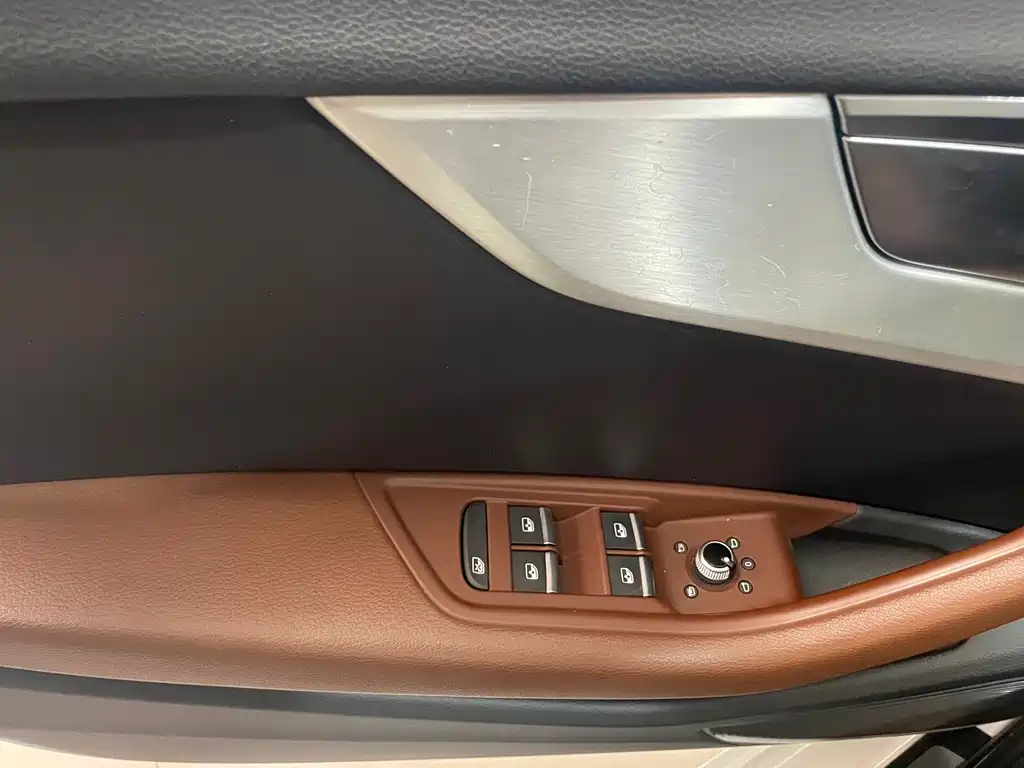 Audi A4L 2018 — фото 17